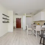 Apartmán Bright With Parking In The Center Of By Renters *