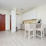 Apartmán Bright With Parking In The Center Of By Renters Varšava