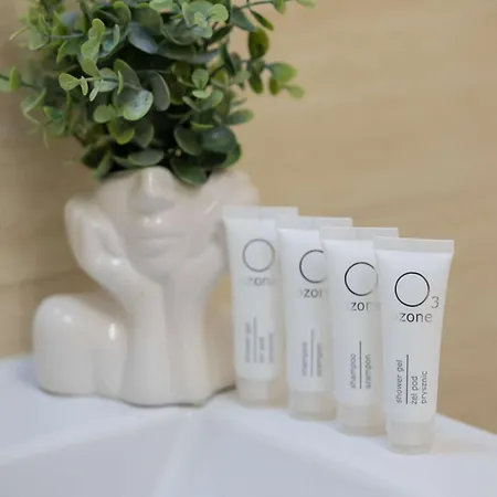 Bright With Parking In The Center Of By Renters * Varsó