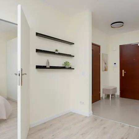 Apartmán Bright With Parking In The Center Of By Renters